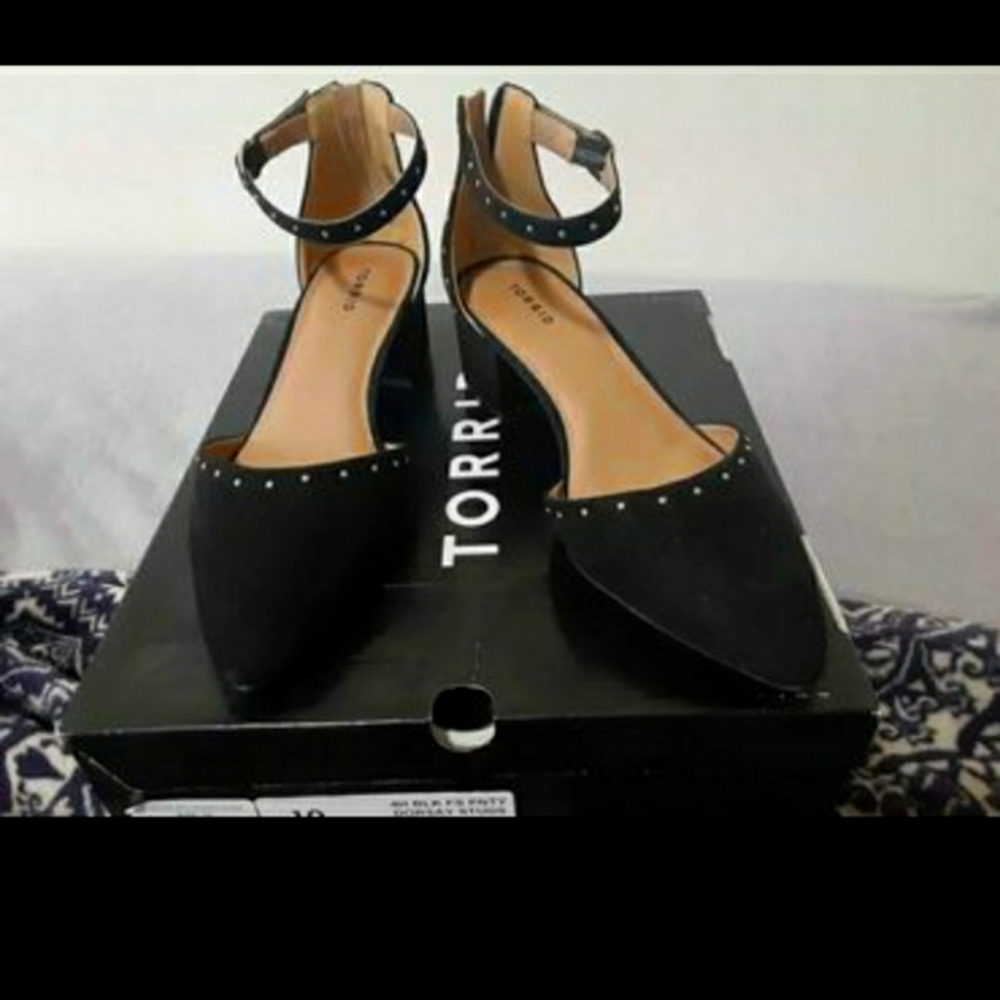 Torrid dress shoes size 10